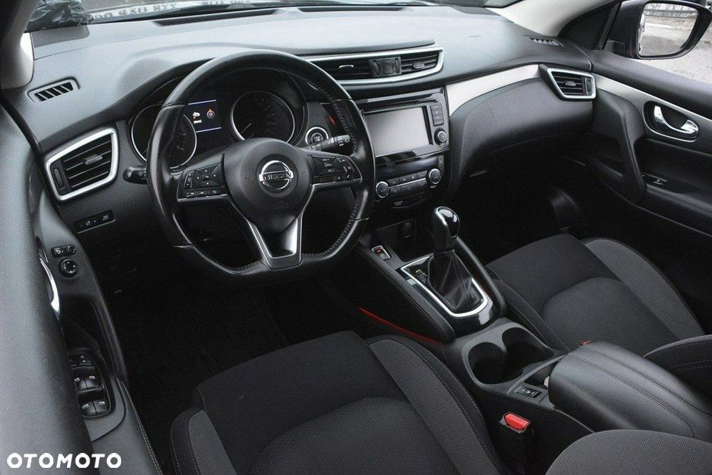 Nissan Qashqai 1.3 DIG-T DCT N-CONNECTA - 16