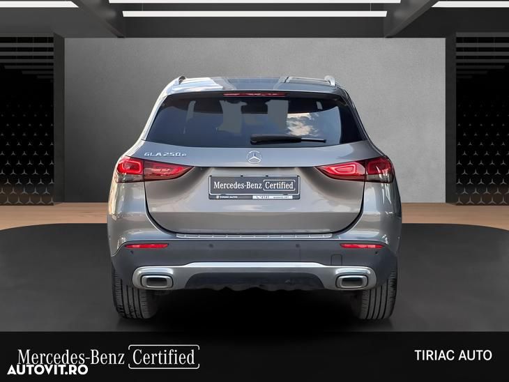 Mercedes-Benz GLA 250 e 8G-DCT - 5