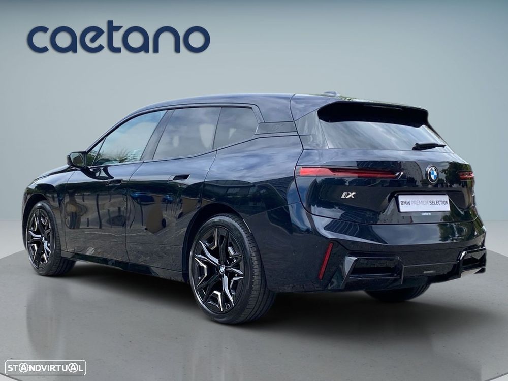 BMW iX xDrive 45 Pack Desportivo - 36
