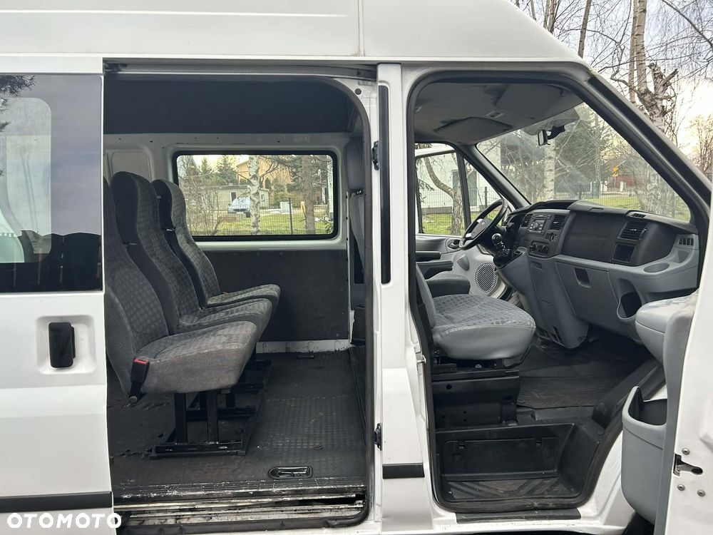 Ford Transit - 19