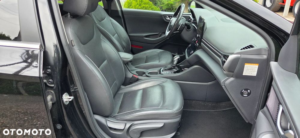 Hyundai IONIQ - 10