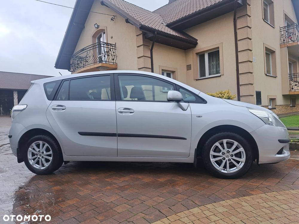Toyota Verso 1.8 Prestige - 6