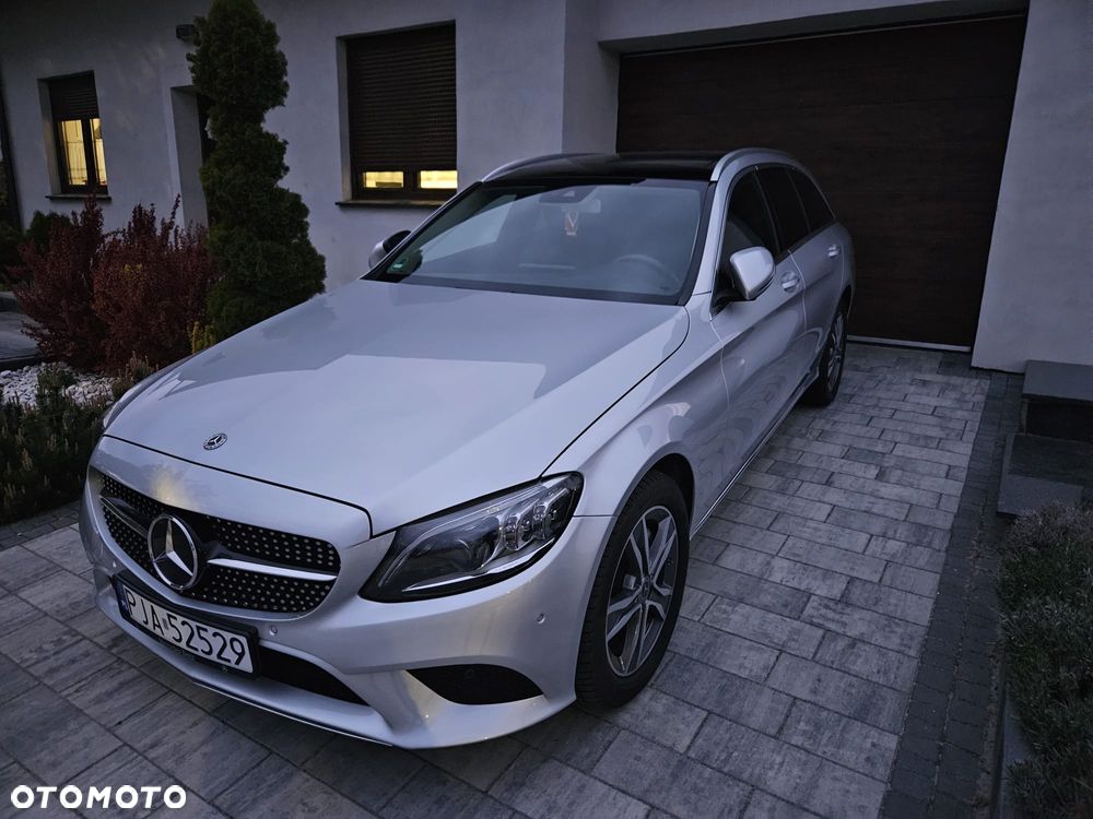 Mercedes-Benz Klasa C 220 d 4MATIC 9G-TRONIC - 9