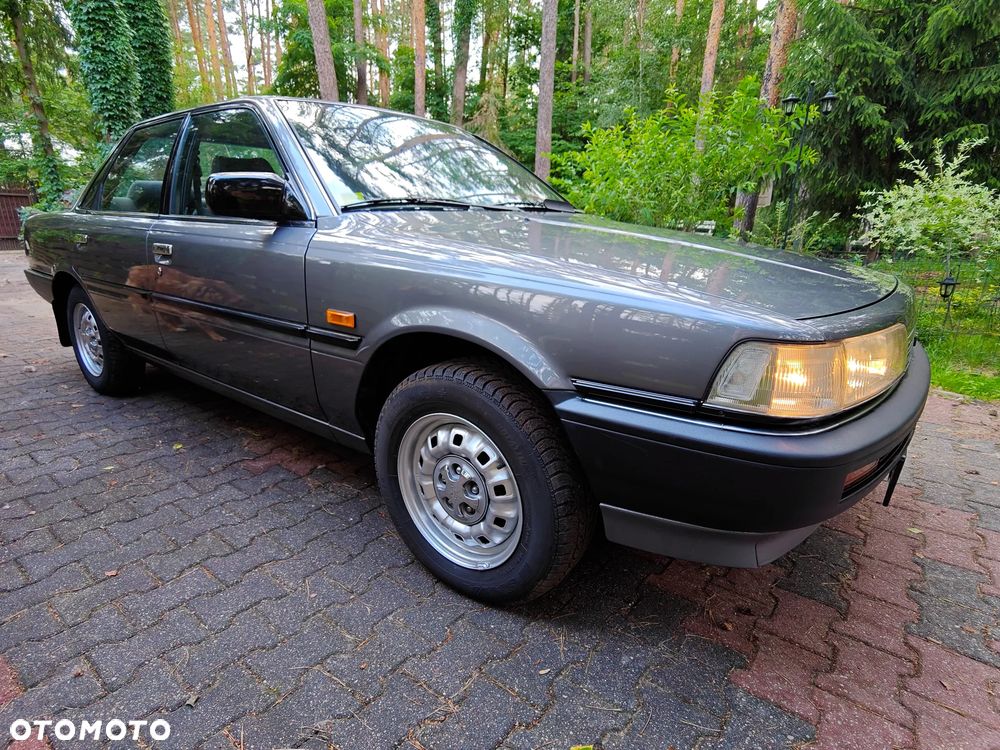 Toyota Camry - 10