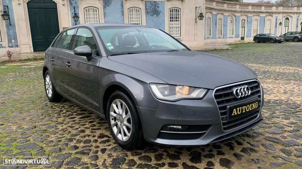Audi A3 Sportback 1.6 TDI Attraction Ultra - 4