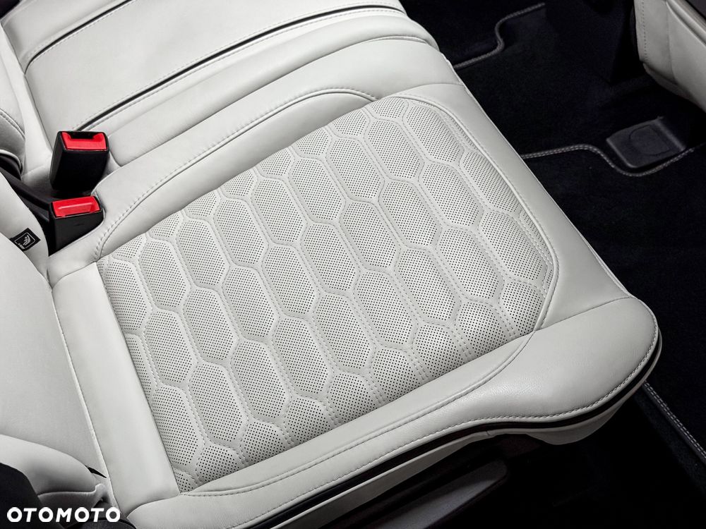 Ford Kuga 2.0 TDCi 4x4 Vignale - 35