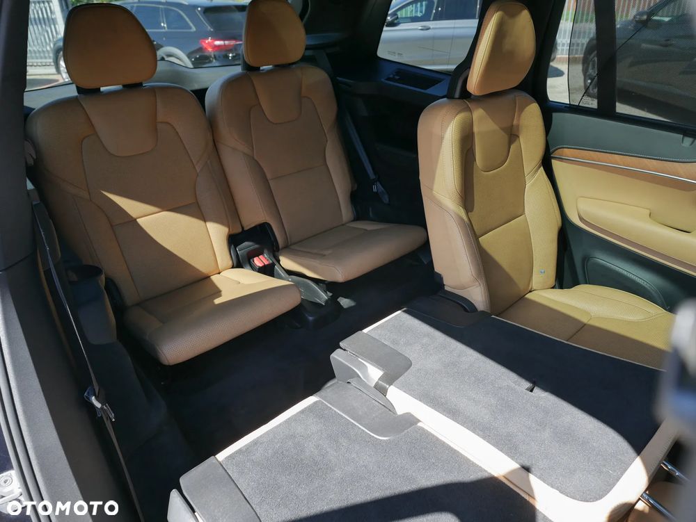 Volvo XC 90 D5 SCR AWD Inscription 7os - 13