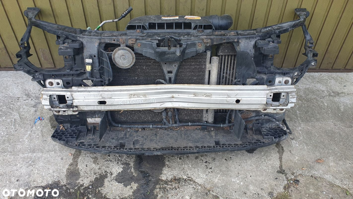Kia Pro Ceed 1 I 09-12 1.6 CRDI pas przedni wzmocnienie chłodnice wentylato - 2
