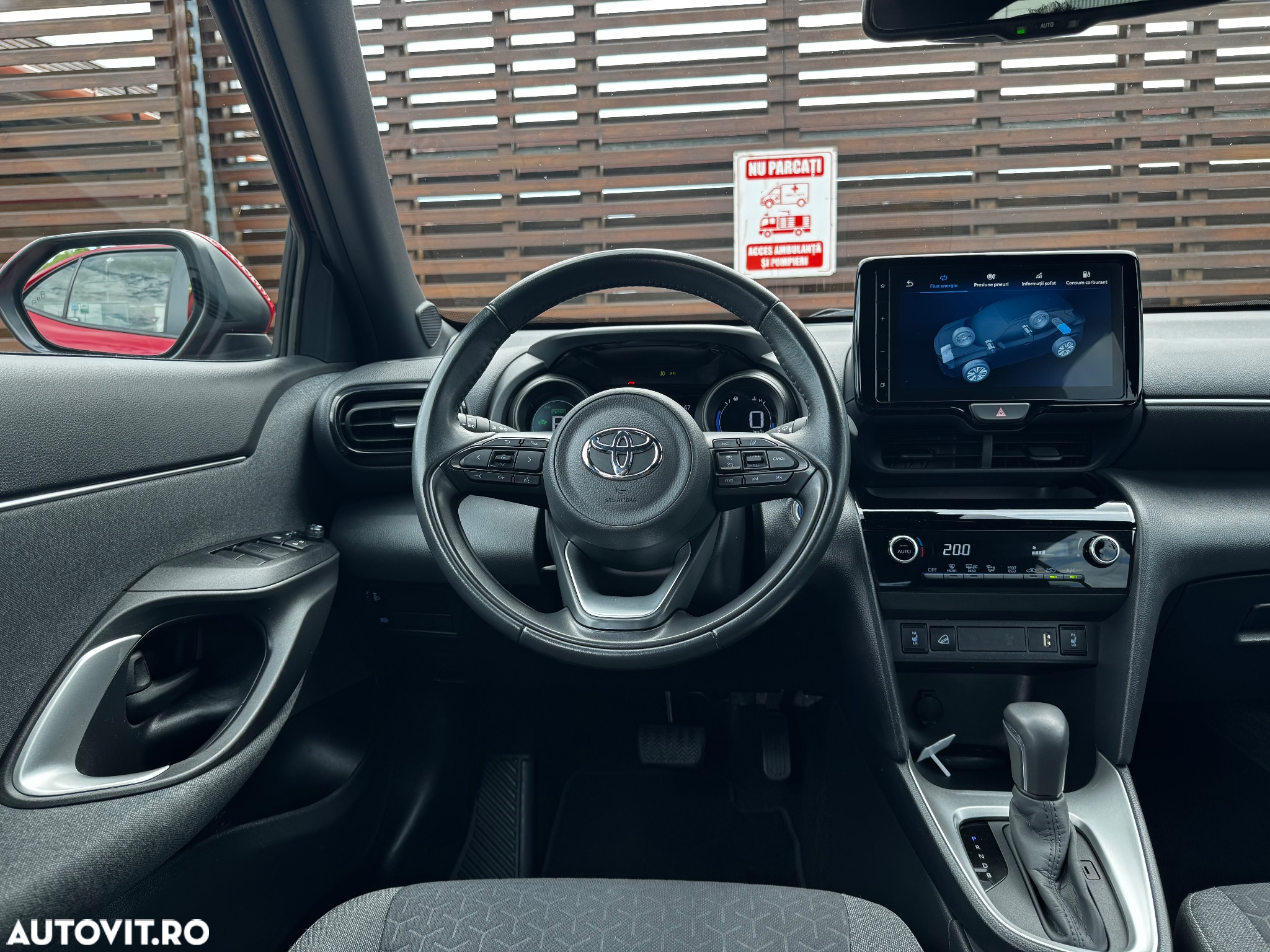 Toyota Yaris Cross 1.5 VVT-i HSD 116 4x4 HEV Dynamic - 22
