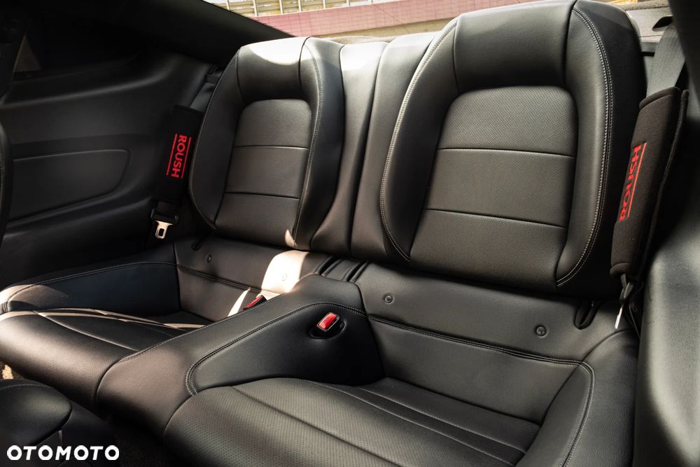 Ford Mustang 5.0 V8 GT - 12