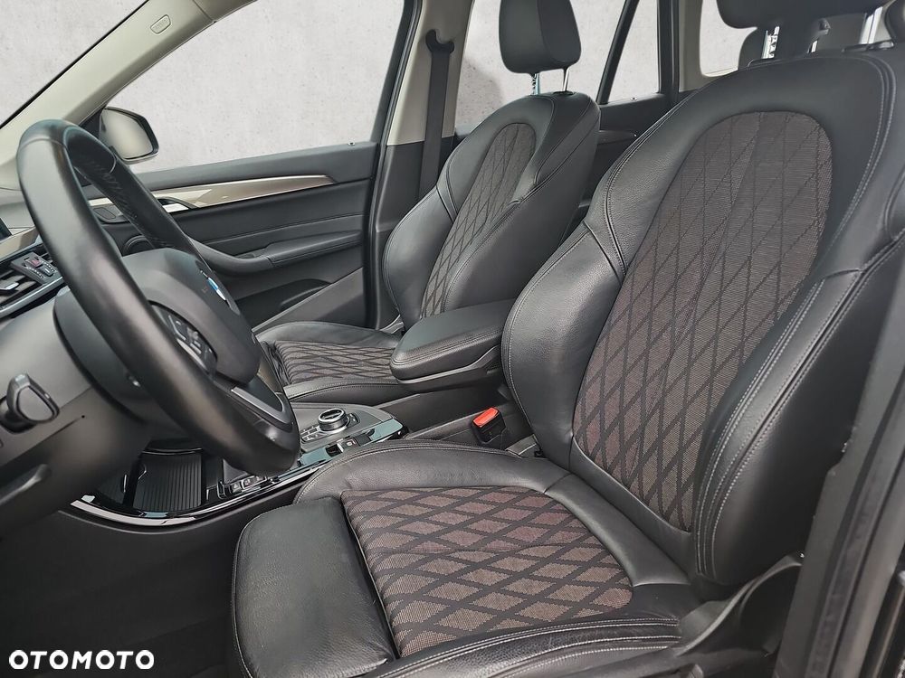 BMW X1 sDrive18i xLine - 18