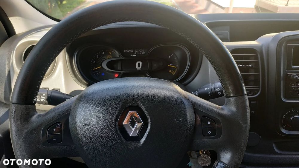 Renault Trafic - 17
