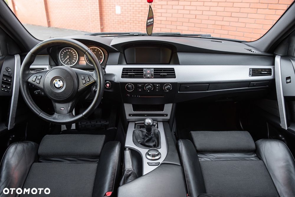 BMW Seria 5 523i - 21