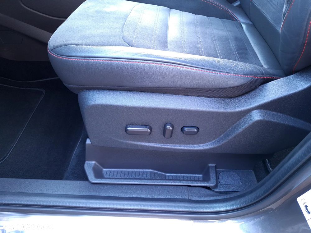 Ford Kuga 2.0 EcoBoost AWD ST-Line ASS - 15