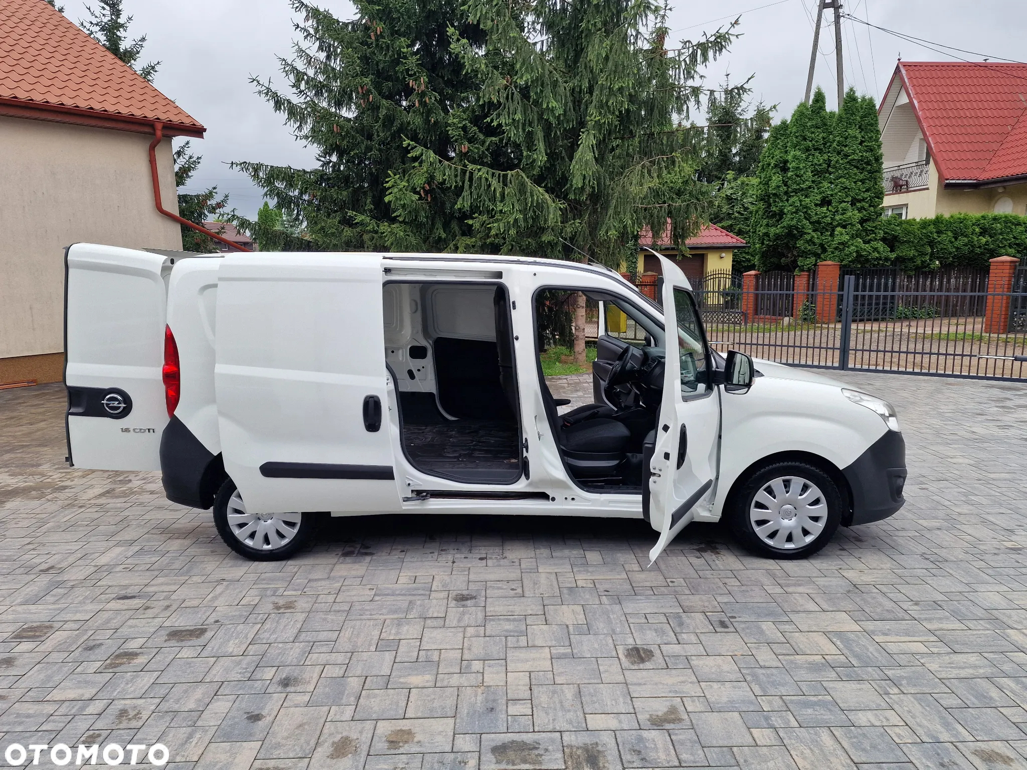 Opel COMBO - 11
