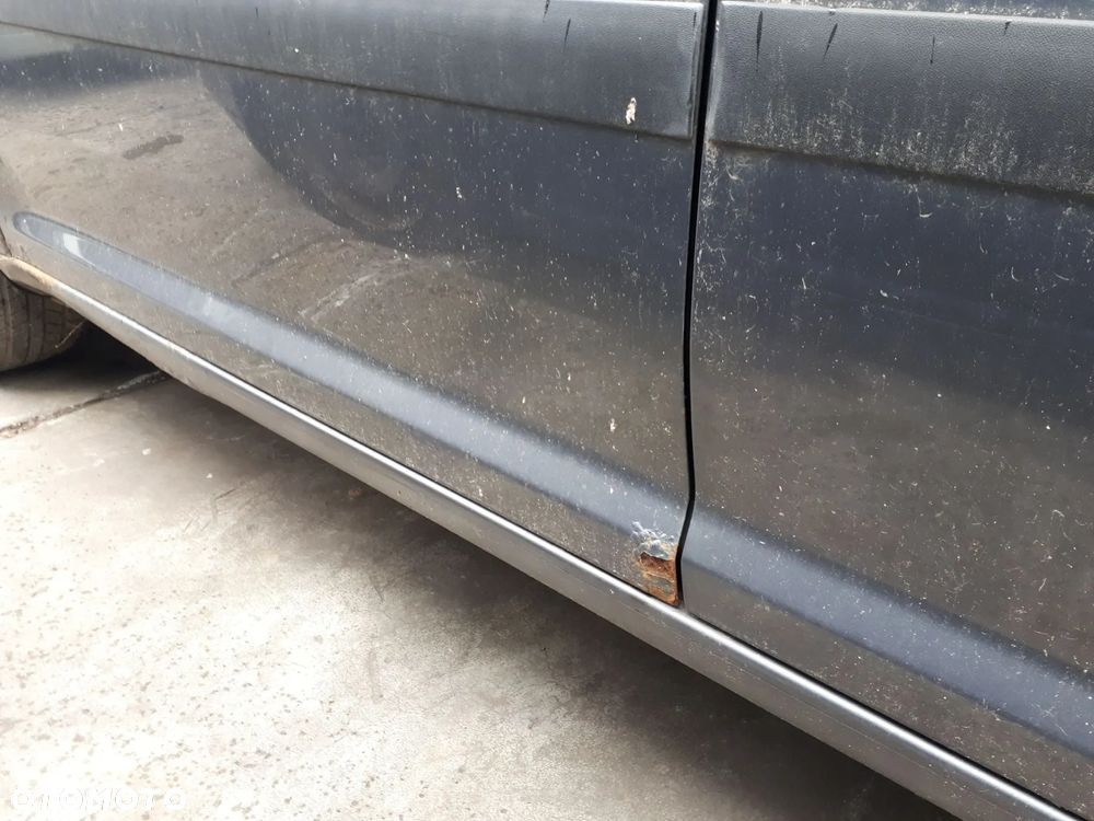 VW TOURAN I 03-06 BŁOTNIK PRZÓD PRZEDNI PRAWY - 16