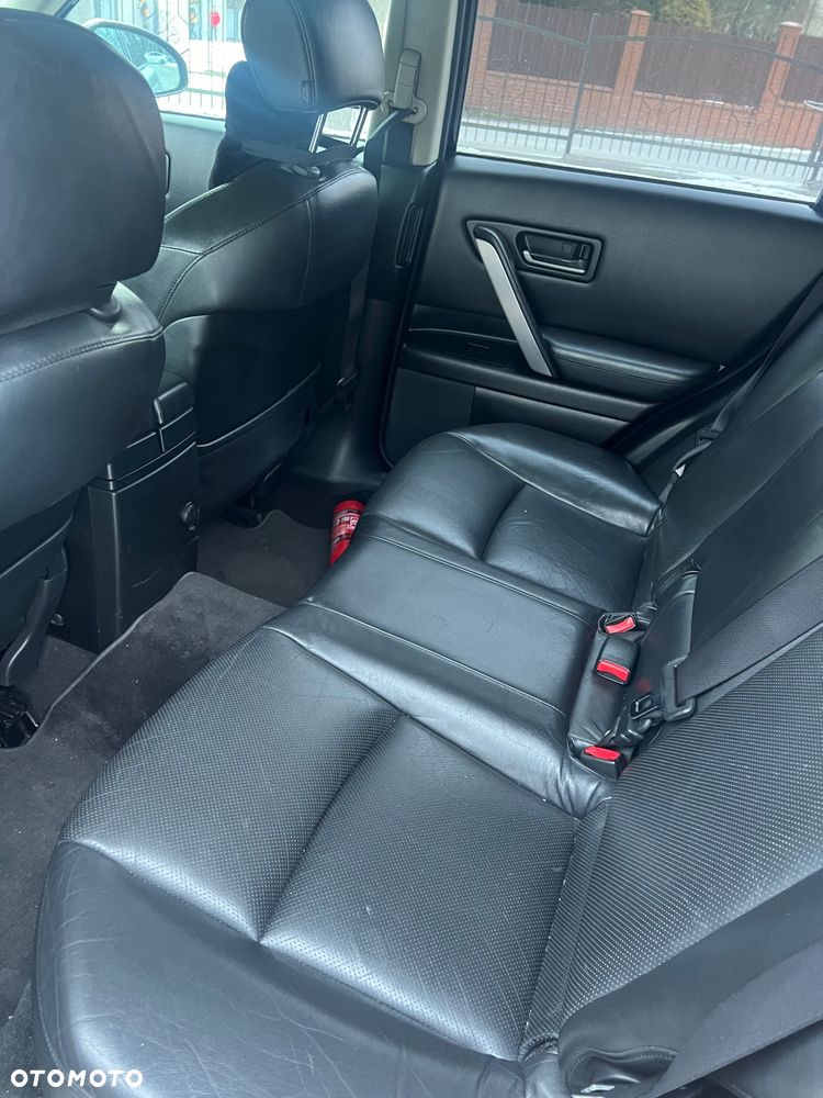 Infiniti FX - 5