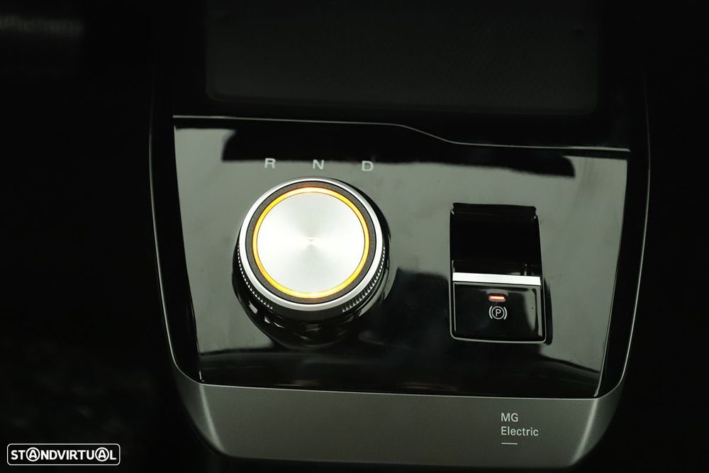 MG MG4 64 kWh Luxury - 14