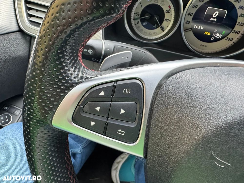 Mercedes-Benz E - 16