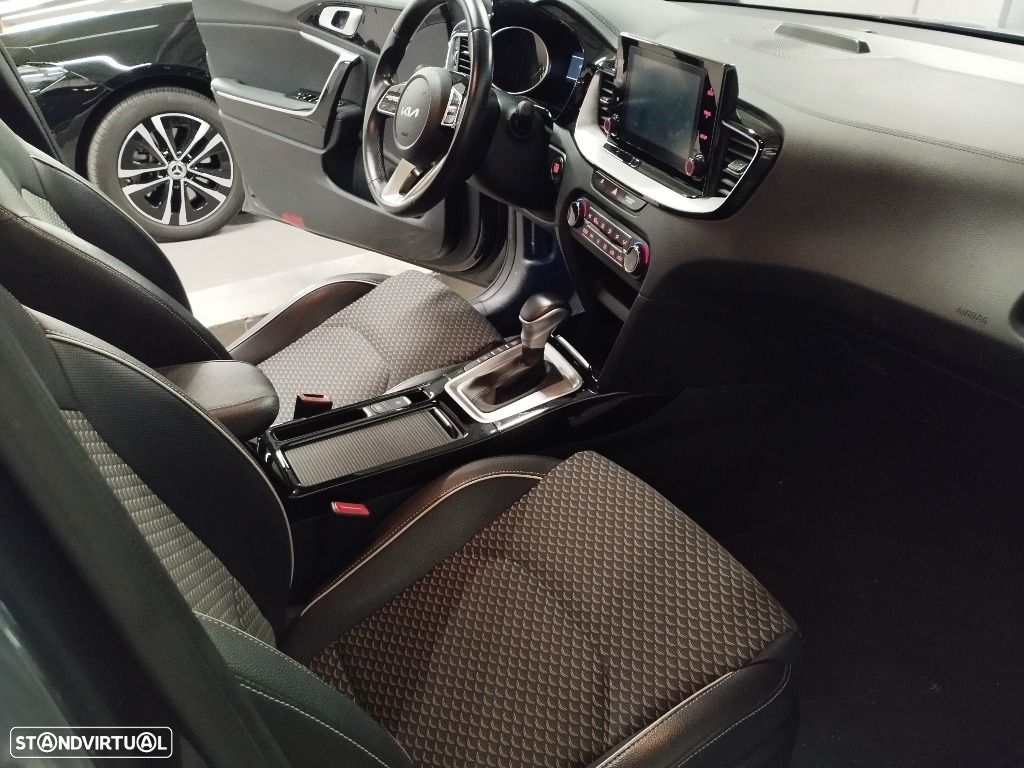 Kia XCeed 1.6 GDi PHEV Drive - 8