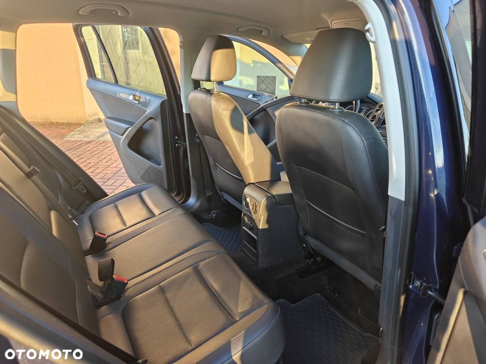 Volkswagen Tiguan - 33