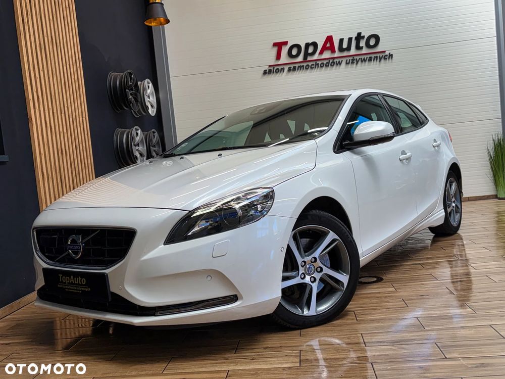 Volvo V40 D4 Geartronic Momentum - 2