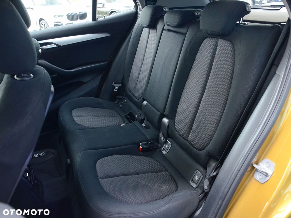 BMW X2 sDrive18i GPF Advantage - 33