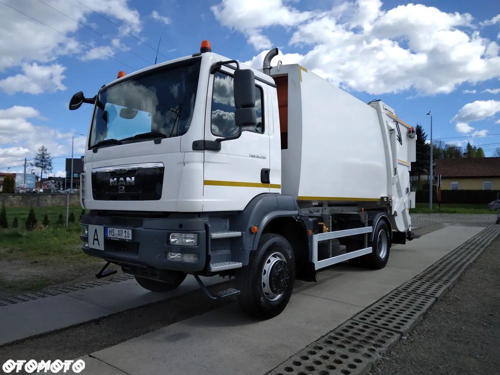 MAN TGM 18.250 4x4 Smieciarka resor - 16