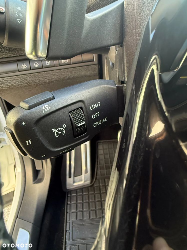 Peugeot 3008 - 21