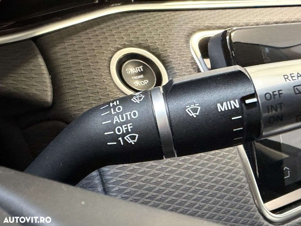 Land Rover Range Rover Evoque - 16