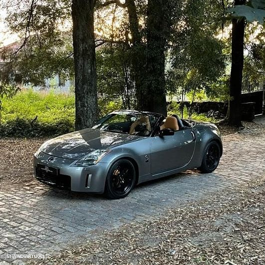 Nissan 350 Z - 2