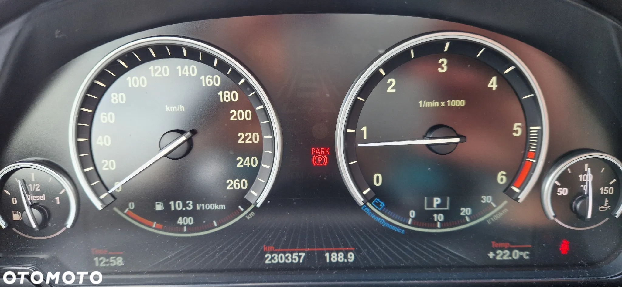 BMW Seria 5 520d xDrive - 9