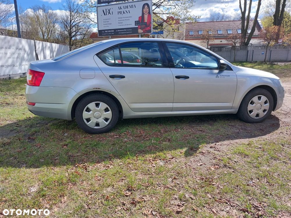 Skoda Octavia 1.6 TDI Edition - 23