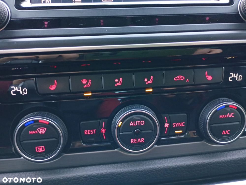 Volkswagen Multivan 2.0 BiTDI L1 Generation SIX DSG - 28