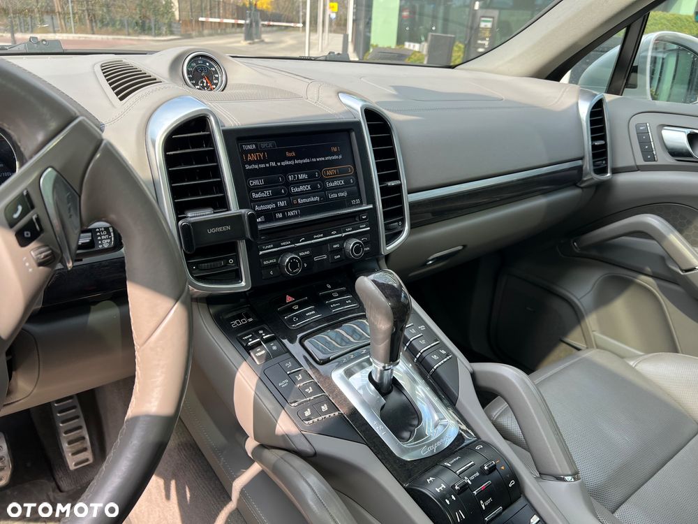 Porsche Cayenne S Diesel - 9