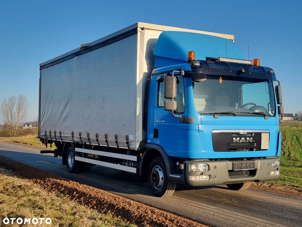 MAN TGL 12.220 - 3