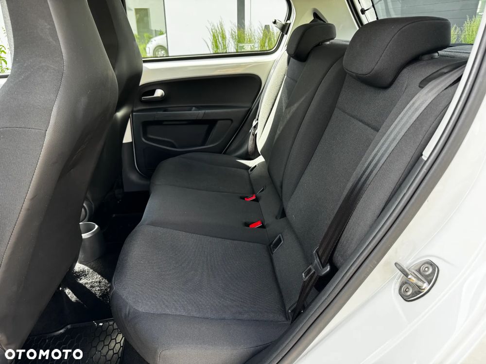Volkswagen up! 1.0 move - 12