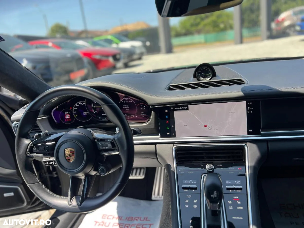 Porsche Panamera - 23