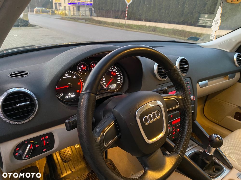Audi A3 Sportback 1.9 TDI DPF Ambiente - 4