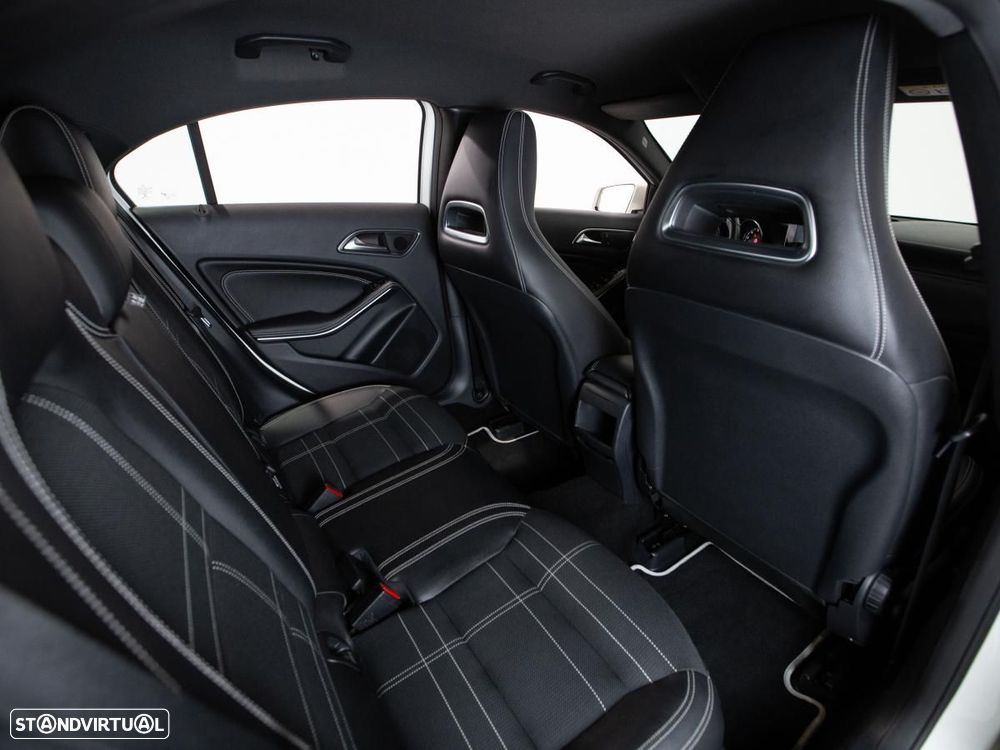Mercedes-Benz A 180 - 11