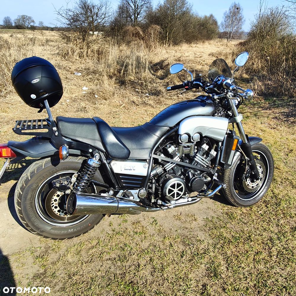 Yamaha V-MAX - 6
