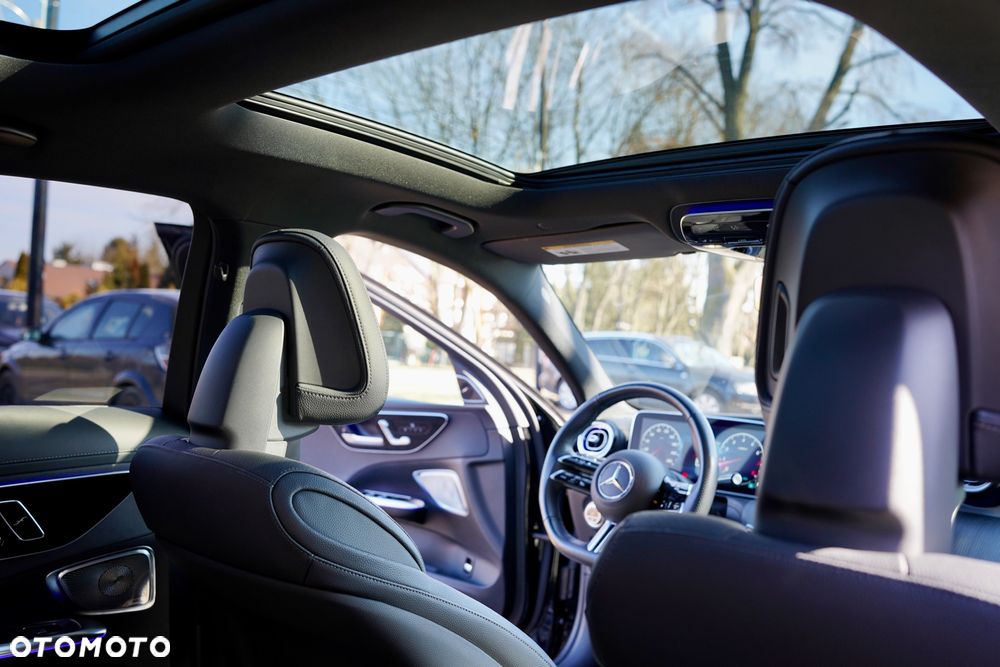 Mercedes-Benz Klasa C 300 4Matic 9G-TRONIC AMG Line - 10