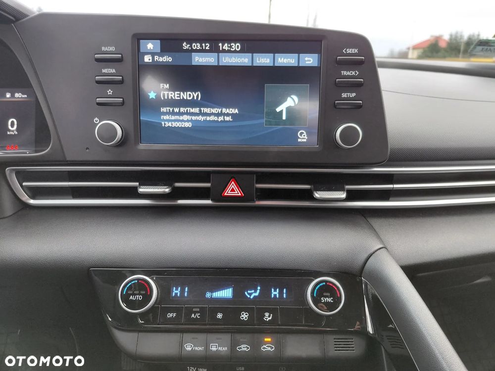 Hyundai Elantra - 14