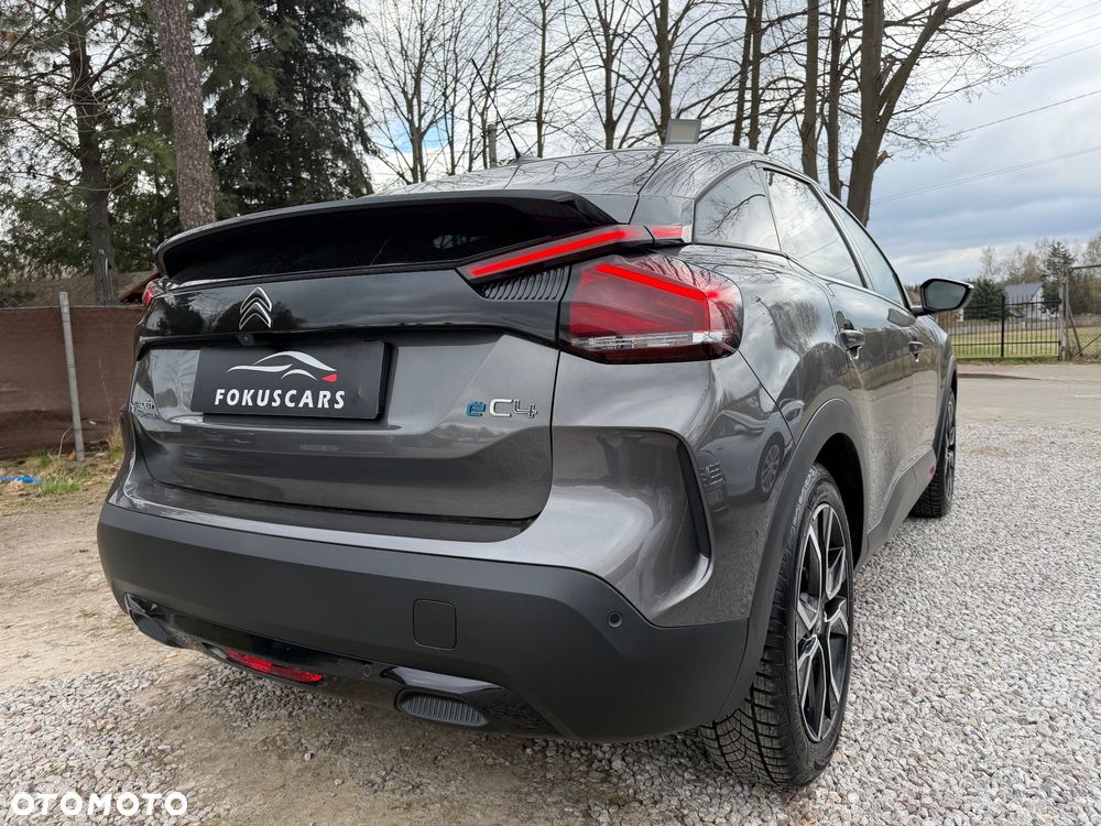 Citroën C4 EV136 50kWh Shine - 10