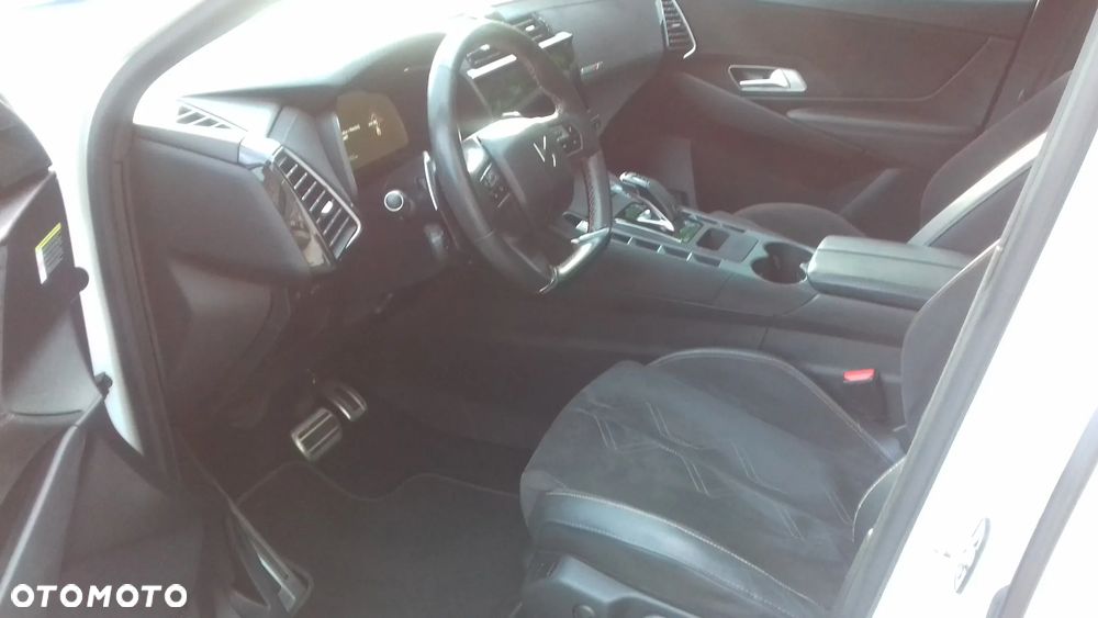 DS Automobiles DS 7 Crossback 1.6 PureTech Performance Line + - 12