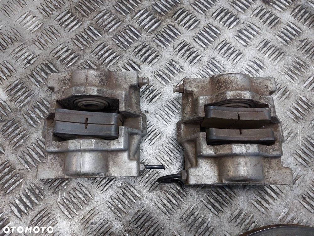 TARCZE HAMULCOWE TYŁ + KLOCKI + ZACISKI CITROEN C5 I - 3