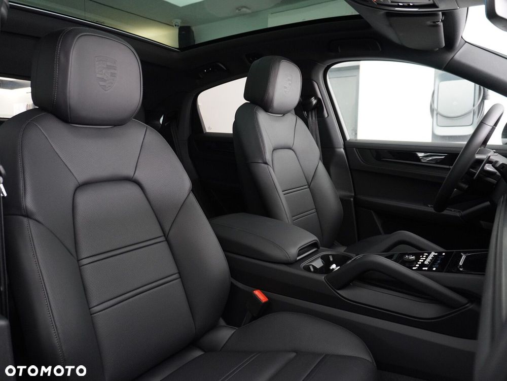 Porsche Cayenne Black Edition - 32