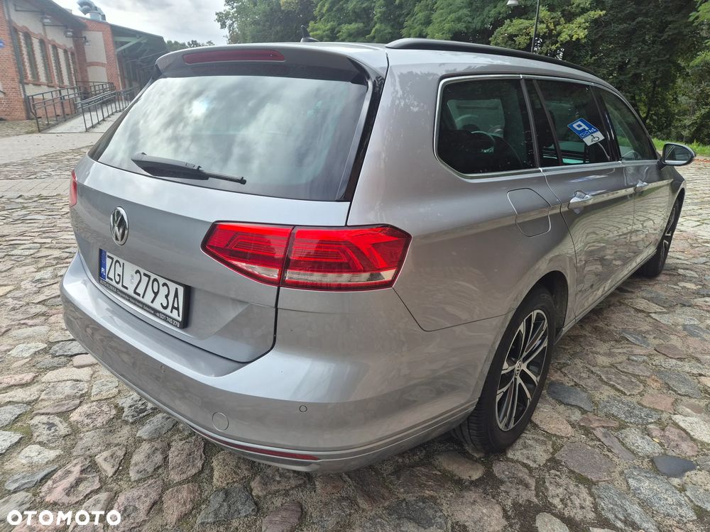 Volkswagen Passat Variant 2.0 TDI (BlueMotion Technology) Comfortline - 3