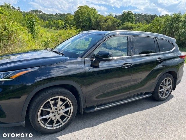 Toyota Highlander 2.5 Hybrid Executive - 25