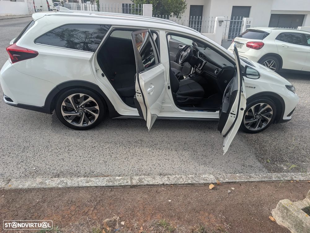 Toyota Auris Touring Sports 1.8 HSD Freestyle - 7